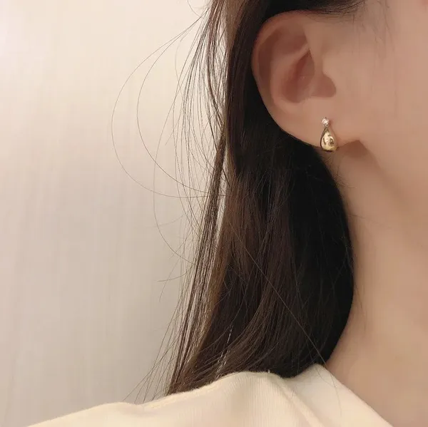 Gold_Waterdrop_Earrings_For_Women